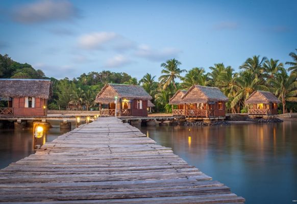 Ponton et Bungalow sur pilotis